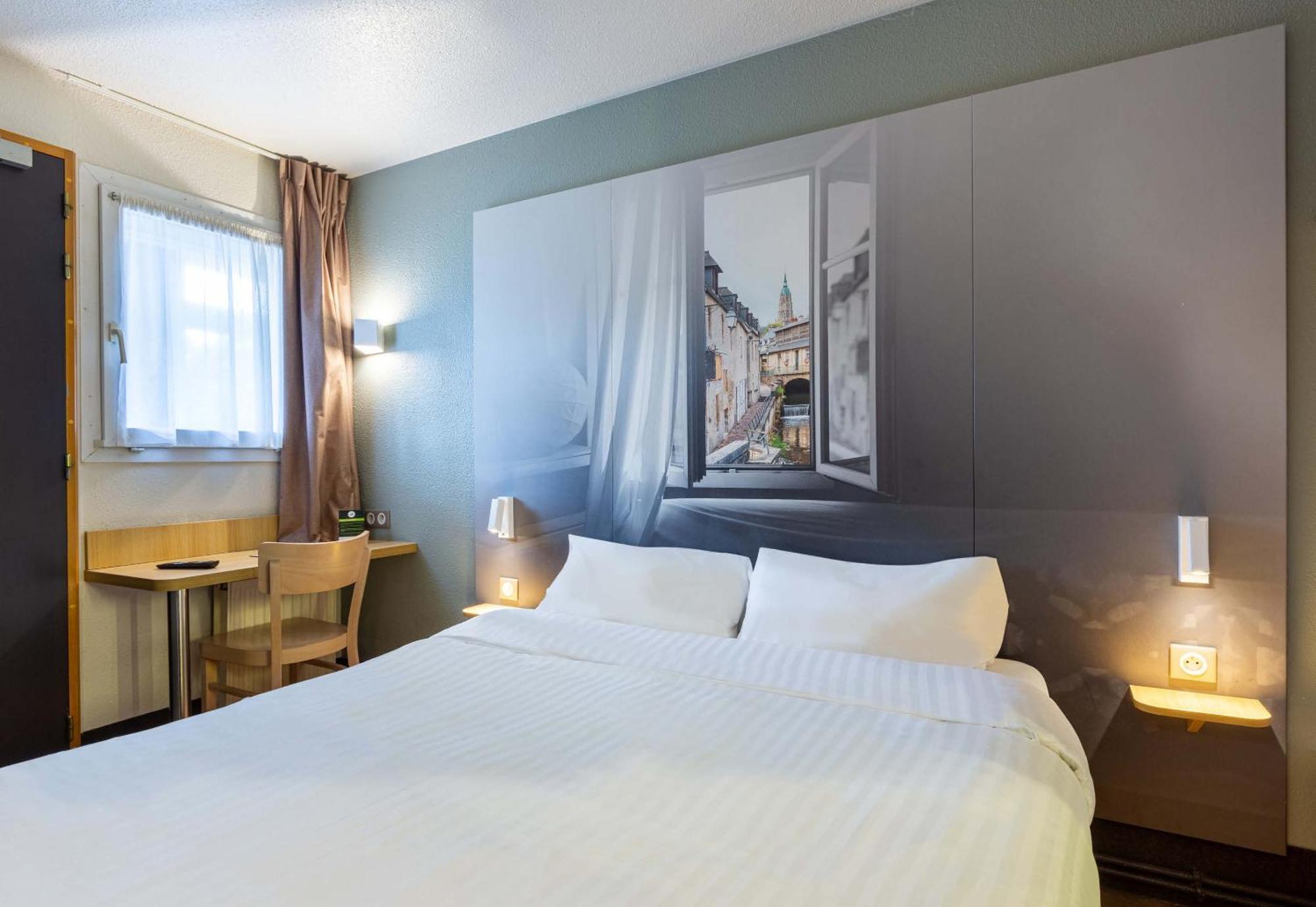 B&B Hotel Chartres Le Forum Le Coudray Bagian luar foto
