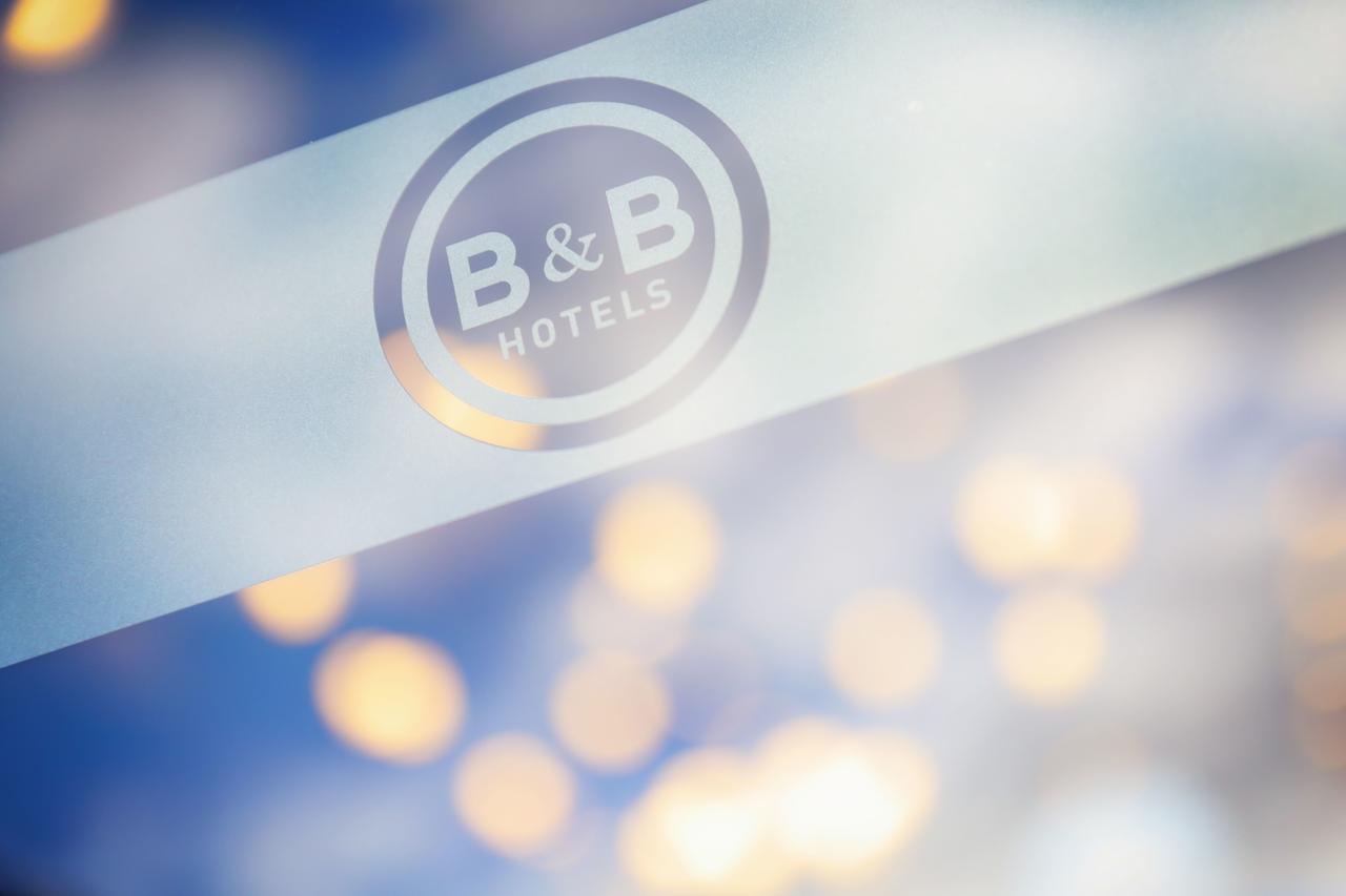 B&B Hotel Chartres Le Forum Le Coudray Bagian luar foto